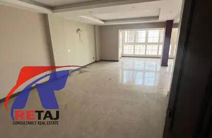 شقة - 2 غرف نوم - 1 حمام للبيع في شارع مكرم عبيد - المنطقة السادسة - مدينة نصر - القاهرة