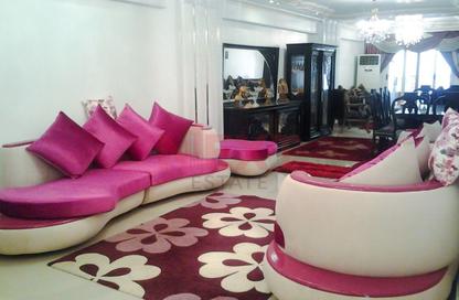 Apartment - 3 Bedrooms - 3 Bathrooms for rent in Kafr Abdo St. - Kafr Abdo - Roushdy - Hay Sharq - Alexandria