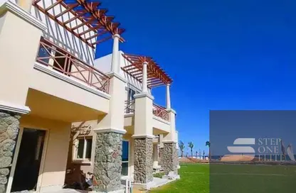 شاليه - غرفة نوم - 1 حمام للبيع في بلو بلو - العين السخنة - السويس