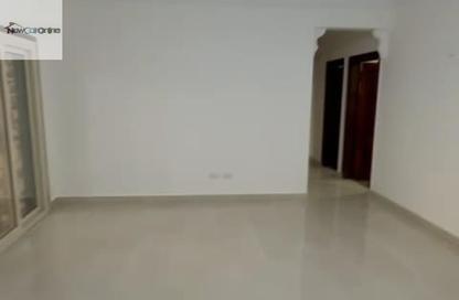 شقة - 3 غرف نوم - 2 حمامات للايجار في شارع عمر مكرم - النرجس 6 - النرجس - مدينة القاهرة الجديدة - القاهرة