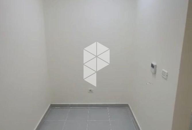 83677190 - Property Image 3