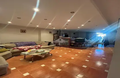 Apartment - 3 Bedrooms - 2 Bathrooms for sale in Kamal Eldin Salah St. - Smouha - Hay Sharq - Alexandria