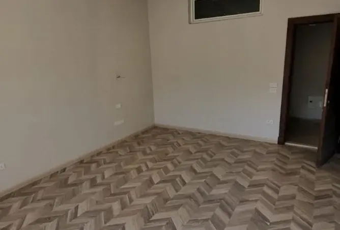 112701864 - Property Image 3