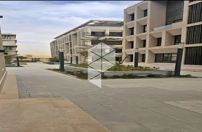 Office Space - 3 Bedrooms - 1 Bathroom for rent in District 5 - 5th Settlement Compounds - The 5th Settlement - New Cairo City - Cairo