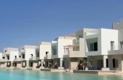 شاليه - غرفة نوم - 2 حمامات للبيع في المصيف - راس الحكمة - الساحل الشمالي شاليه - غرفة نوم - 2 حمامات للبيع في المصيف - راس الحكمة - الساحل الشمالي