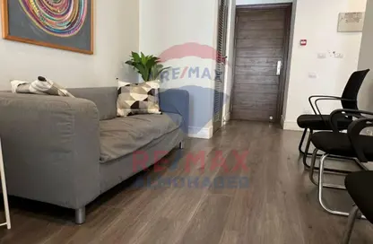 Office Space - 7+ Bedrooms - 2 Bathrooms for rent in The Courtyard - 12th District - Sheikh Zayed City - Giza