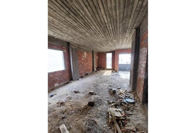 85327603 - Property Image 3