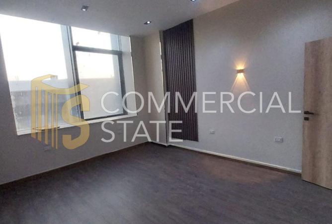 75398001 - Property Image 3