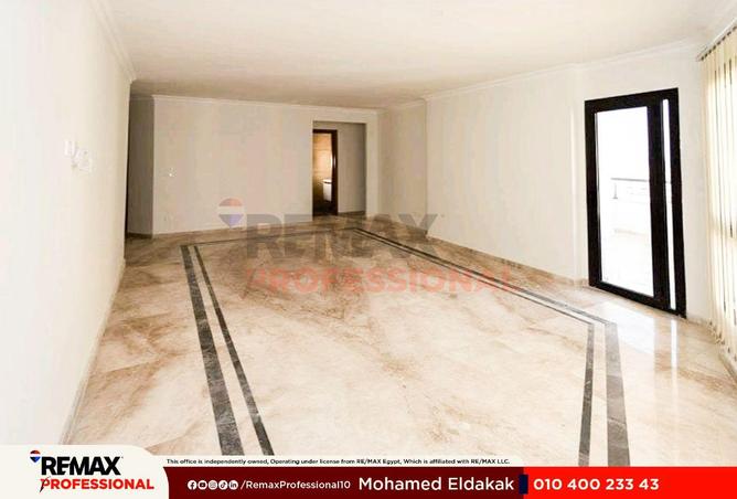 76232289 - Property Image 3