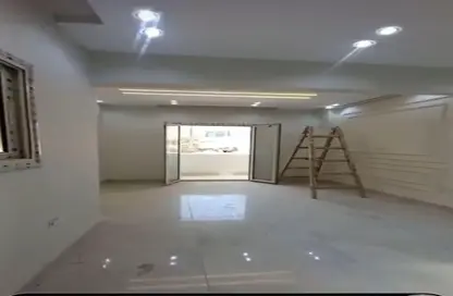 شقة - 2 غرف نوم - 1 حمام للبيع في شارع الحسني - المهندسين - الجيزة