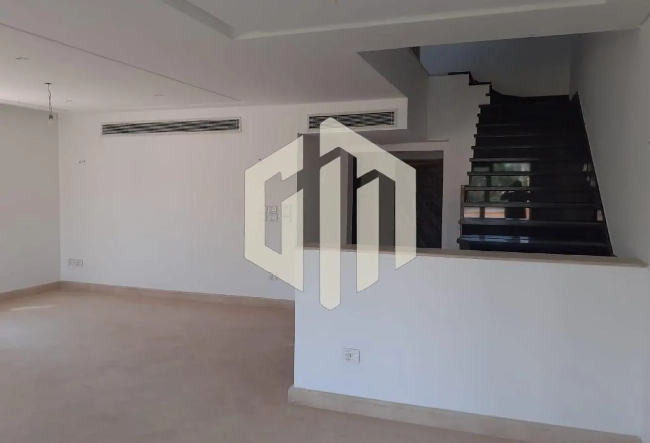 111019004 - Property Main Image