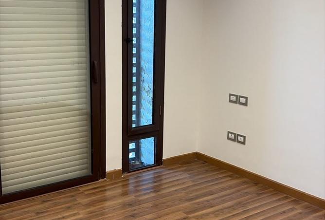 97727743 - Property Image 2