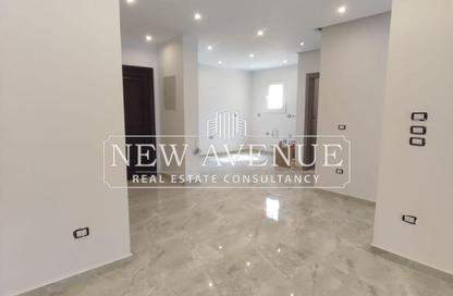 Apartment - 2 Bedrooms - 2 Bathrooms for sale in Regents Park - Al Andalus District - New Cairo City - Cairo