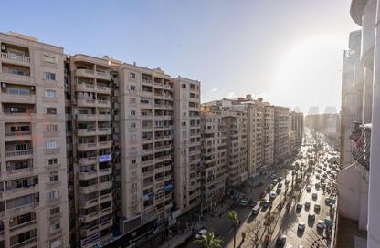 Apartment - 3 Bedrooms - 3 Bathrooms for sale in Smouha - Hay Sharq - Alexandria