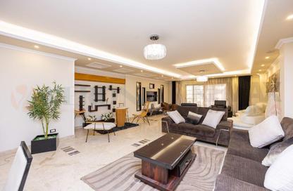 Apartment - 3 Bedrooms - 3 Bathrooms for sale in Smouha - Hay Sharq - Alexandria