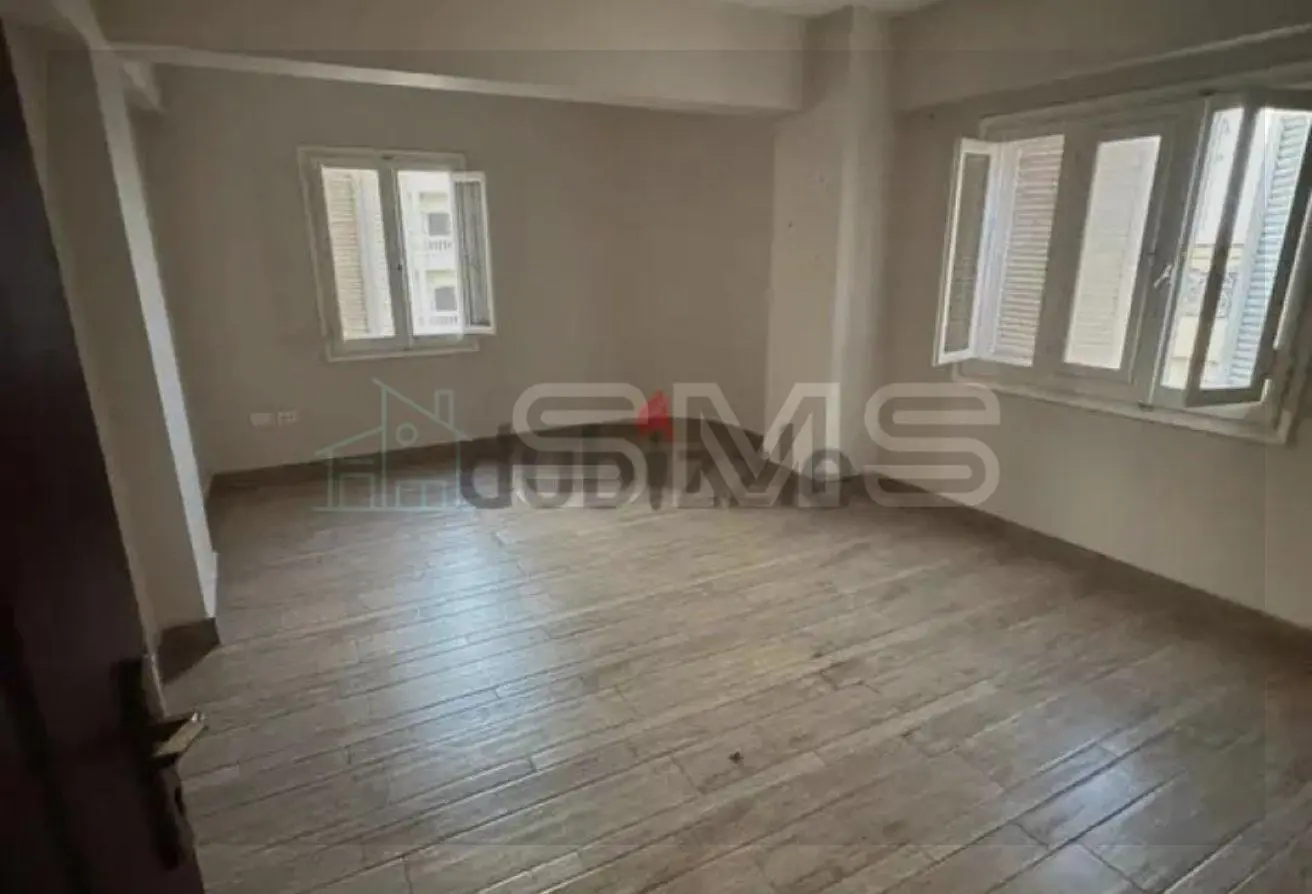 121150421 - Property Main Image
