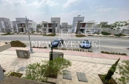 Townhouse - 4 Bedrooms - 4 Bathrooms for sale in Al Maqsad - New Capital Compounds - New Capital City - Cairo