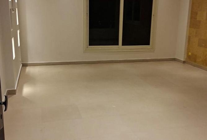 70105593 - Property Image 2