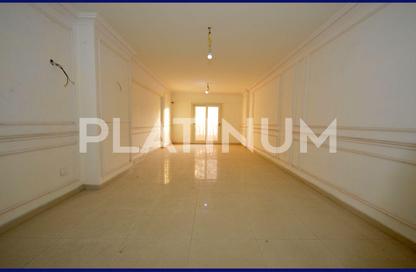 Apartment - 3 Bedrooms - 2 Bathrooms for sale in Mostafa Kamel St. - Smouha - Hay Sharq - Alexandria