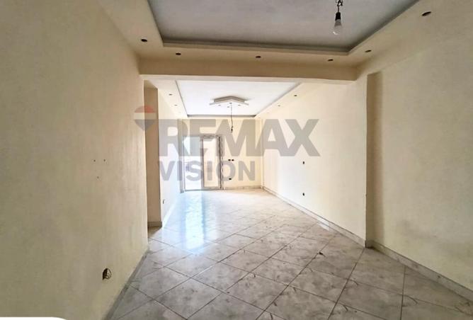 8573903 - Property Image 2