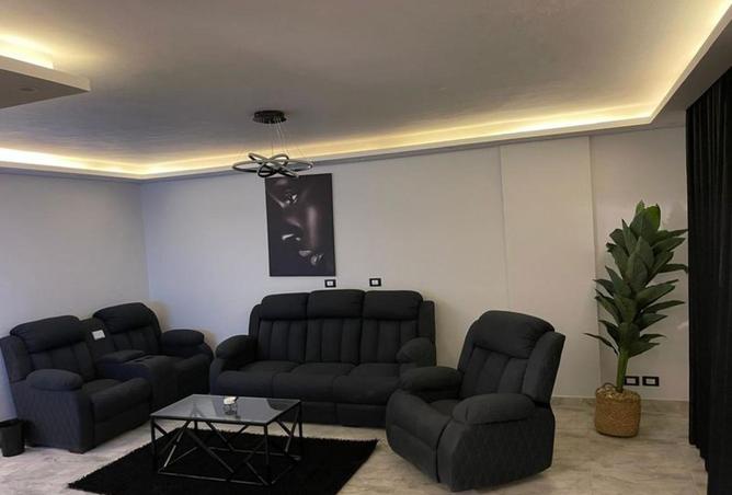 8672590 - Property Image 2