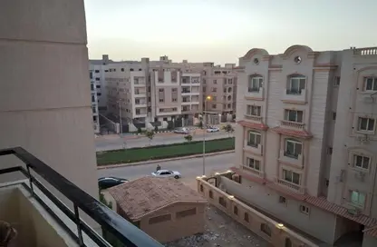 Apartment - 3 Bedrooms - 2 Bathrooms for sale in North Lotus - El Lotus - New Cairo City - Cairo
