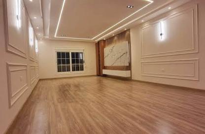 Apartment - 3 - 3 for sale in Moon Valley 2 - Ext North Inves Area - New Cairo City - Cairo
