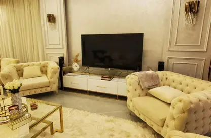 أي فيلا - 3 غرف نوم - 4 حمامات للبيع في ماونتن فيو تشيل اوت بارك - التوسعات الشمالية - مدينة 6 أكتوبر - الجيزة