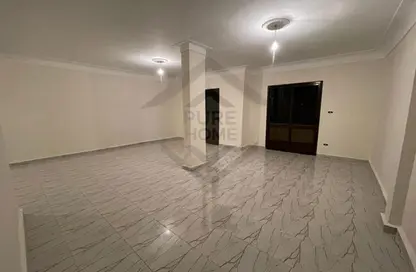 شقة - 3 غرف نوم - 2 حمامات للبيع في شارع إسكندر إبراهيم - ميامي - حي اول المنتزة - الاسكندرية