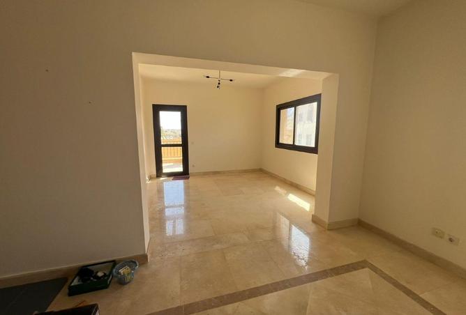 74039922 - Property Image 3