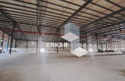 Warehouse - Studio - 4 Bathrooms for rent in Abou Rawash - Cairo