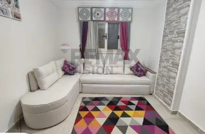 شقة - 3 غرف نوم - 2 حمامات للبيع في شارع سيدي جابر - سيدي جابر - حي شرق - الاسكندرية