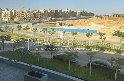 Office Space - 3 Bedrooms - 1 Bathroom for rent in The Waterway View - 90 Street - The 5th Settlement - New Cairo City - Cairo