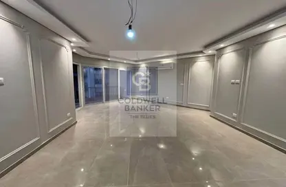 Apartment - 3 Bedrooms - 2 Bathrooms for sale in Hyde Park - New Cairo City - Cairo