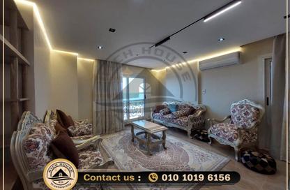 Apartment - 4 Bedrooms - 2 Bathrooms for rent in Al Geish Road - Cleopatra - Hay Sharq - Alexandria
