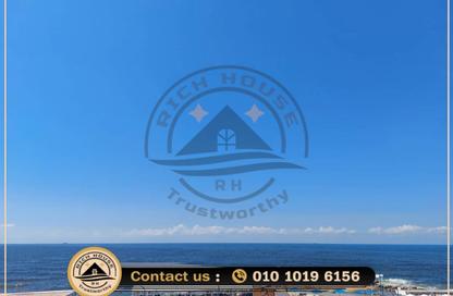 Apartment - 4 Bedrooms - 2 Bathrooms for rent in Al Geish Road - Cleopatra - Hay Sharq - Alexandria