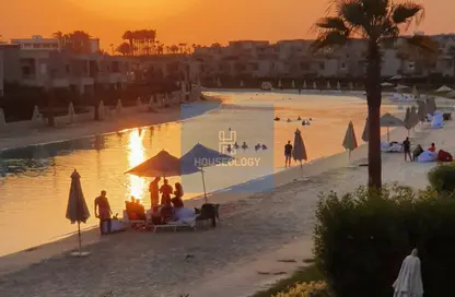 Chalet - 2 Bedrooms - 2 Bathrooms for sale in Azha - Al Ain Al Sokhna - Suez