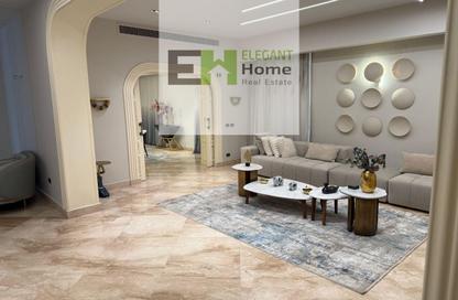 Villa - 4 Bedrooms - 4 Bathrooms for sale in Lake View - 5th Settlement Compounds - The 5th Settlement - New Cairo City - Cairo