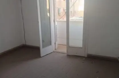 Apartment - 2 Bedrooms - 1 Bathroom for sale in Nile Corniche St. - Al Agouza - Giza