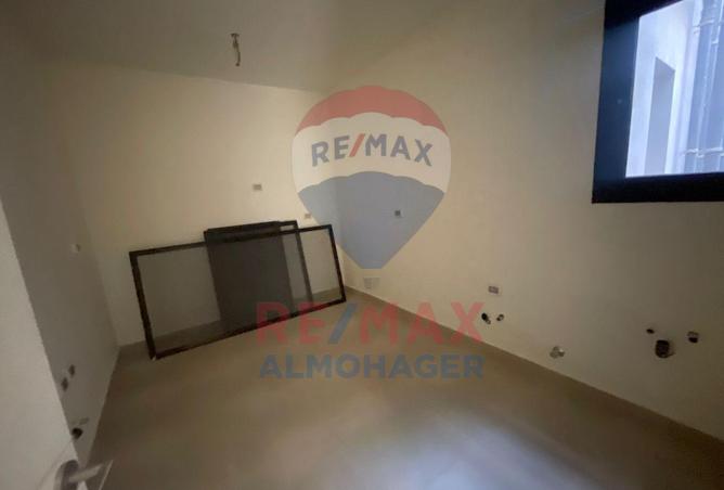 8612655 - Property Image 3