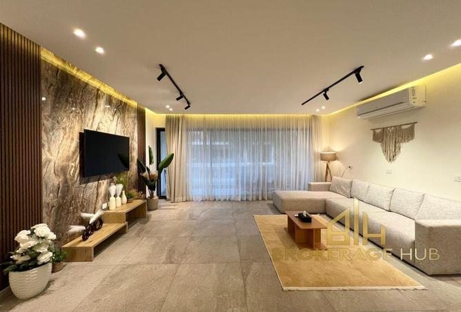 66427161 - Property Main Image