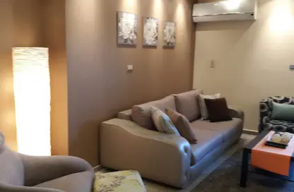 Apartment - 2 Bedrooms - 1 Bathroom for rent in Al Rehab - New Cairo City - Cairo