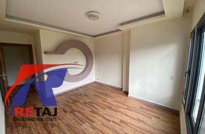 Apartment - 3 Bedrooms - 2 Bathrooms for rent in Tag Sultan - Ring Road - Cairo