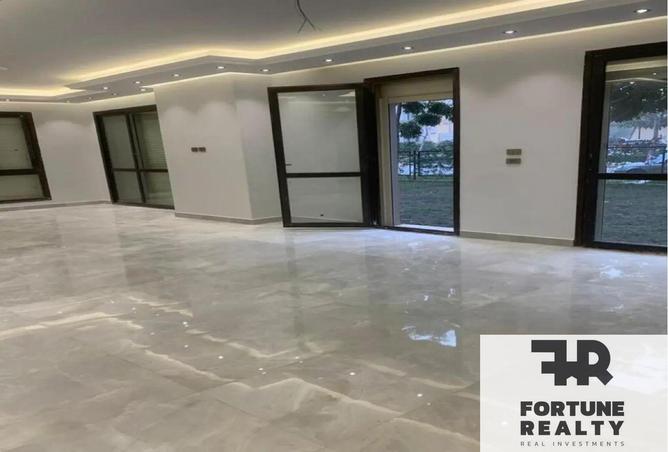 2OglJAXAgls - Property Main Image