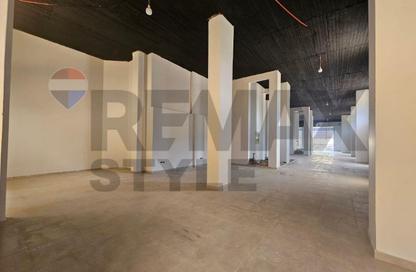 Show Room - Studio - 2 Bathrooms for rent in Al Nasr Rd - Sheraton Al Matar - El Nozha - Cairo