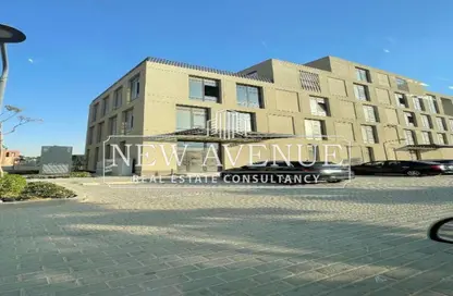 Office Space - 3 Bedrooms - 2 Bathrooms for sale in District 5 - 5th Settlement Compounds - The 5th Settlement - New Cairo City - Cairo