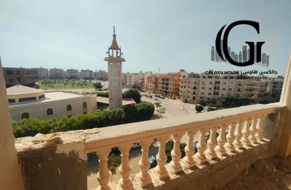 Apartment - 3 - 2 for sale in 6th Area East - Shorouk City - Cairo