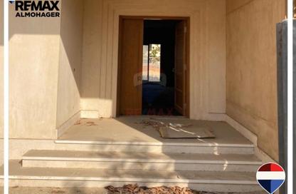 Villa - 5 Bedrooms - 6 Bathrooms for sale in Alma - 2nd District - Sheikh Zayed City - Giza