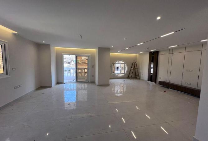 83411001 - Property Image 2