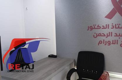 عيادة - 4 غرف نوم - 3 حمامات للبيع في شارع جسر السويس - النزهه الجديدة - النزهة - القاهرة